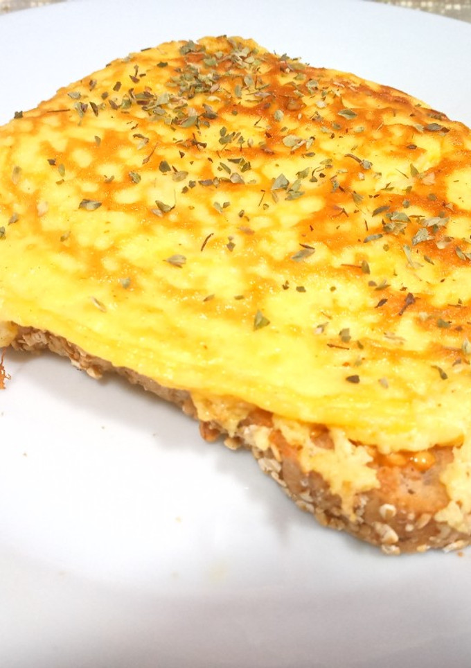 Una foto de Tortilla de mascarpone sobre pa amb tomàquet
