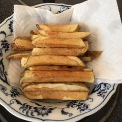 A picture of California Farm Hand Cut French Fries.