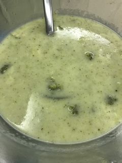صورة لوصفة شوربة البروكلي بالكريمه