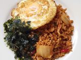 Kimchi Bokkeumbab (Nasi Goreng Kimchi)