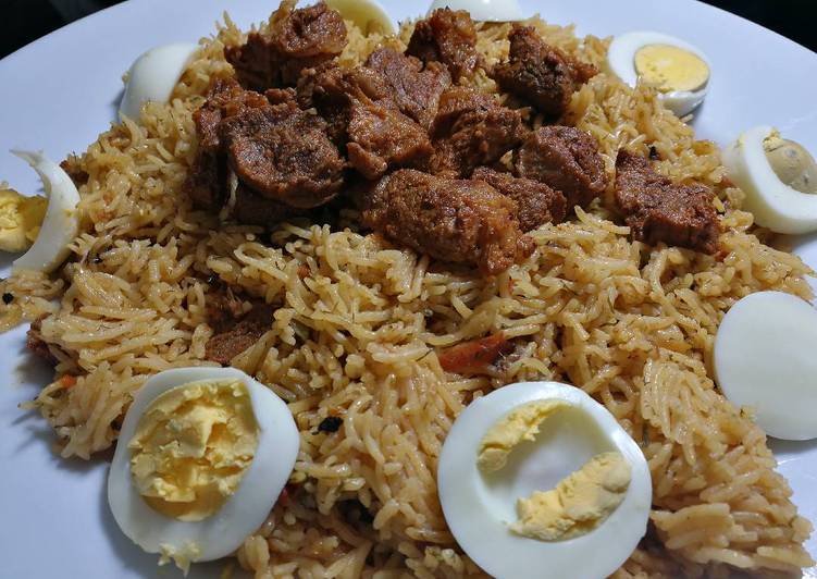 غوزي لحم