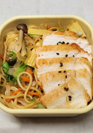 麻油煎雞胸 的食譜成品照片