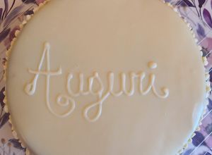 Foto di Sacher al cioccolato bianco