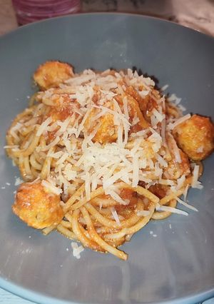 Foto di Spaghetti e polpette (ma di ricotta)