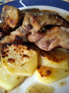 Una foto de Costillas con hierbas, miel y mostaza al horno