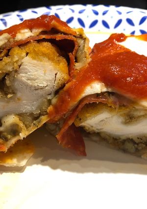 A picture of Baked Pizza 🍕 Chicken Rollups.