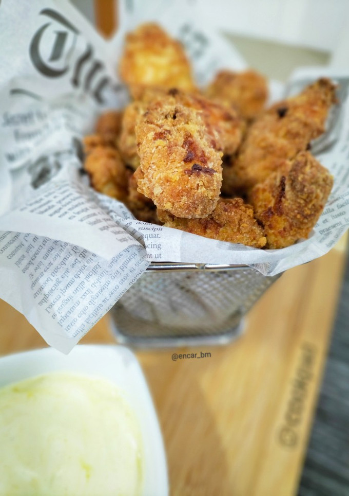 Una foto de Tiras de pollo al coco con sabor Cookpad en airfryer