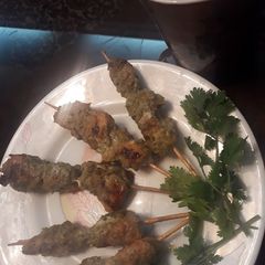 A picture of Hareybharey sticks.