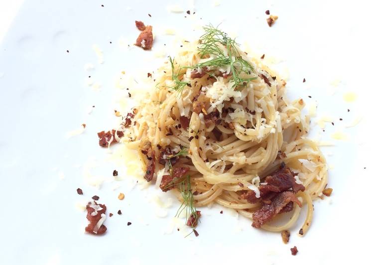 Steps to Prepare Homemade Bacon Spaghetti Aglio Olio