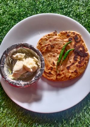 A picture of Masala Paratha.