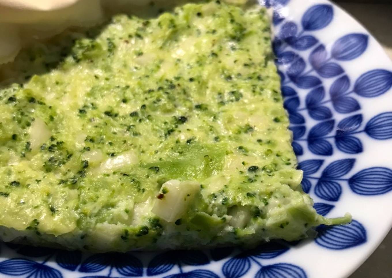 Halloumi and Broccoli Quiche