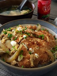 Foto resep Chicken katsu don (rice bowl)