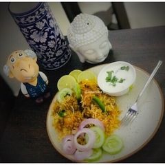 A picture of Thai Chicken Biriyani: ‘Khao Mok Gai'.