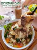 Sop Dengkul Sapi Bumbu Putih Kuah Rempah