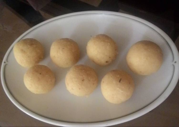 Simple Way to Prepare Homemade 3 ingredients Coconut Laddoo