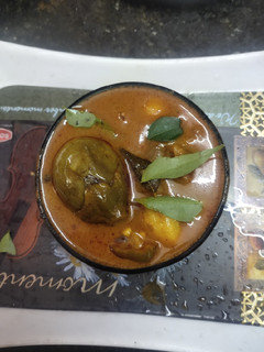 கத்தரிக்காய் புளிக்குழம்பு (Kathirikkai pulikulambu recipe in tamil) செய்முறை முக்கிய புகைப்படம்