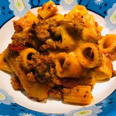 A picture of Crockpot Quick and Easy Rigatoni.