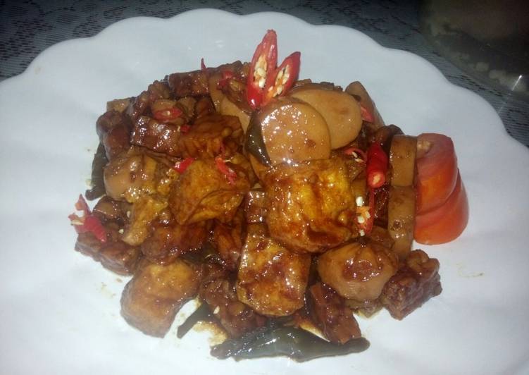 Orek 3T (Tempe, Tahu, & Telur Putihan/egg tofu) ala anak muda rumahan