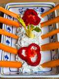 Untable de yogur de leche de búfala 🐃, queso azul, nueces y apio 💙 💚🧡para dipear con crudités 🥕🌶️ 🌱