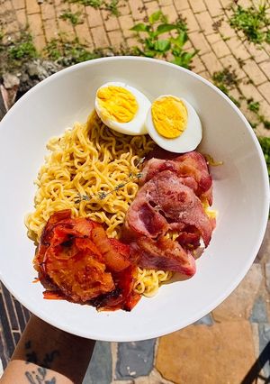 A picture of A power breakfast bowl.