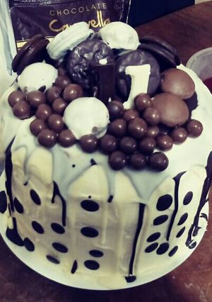 Una foto de Torta de manjar y nuez