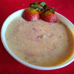 A picture of Strawberry basundi.