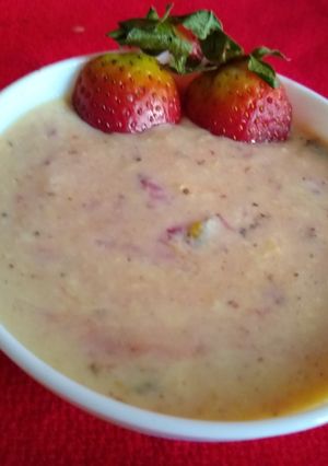 A picture of Strawberry basundi.