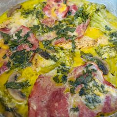 A picture of Creamy chicken bacon dish.