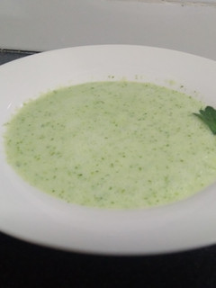 Una foto de Gazpacho de pepino. (sopa fría)
