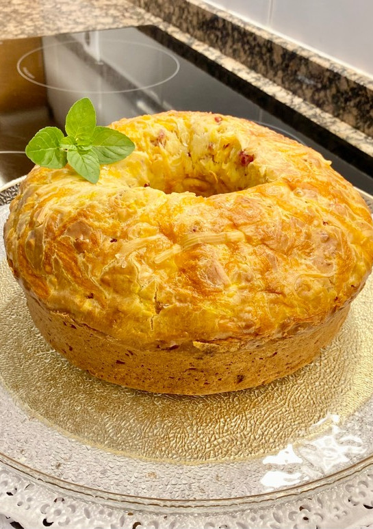 Una foto de Pastel salado con calabaza y jamón. (Salty cake with pumpkin and han)