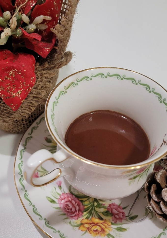 Una foto de Chocolate a la taza Navideño,Marisa