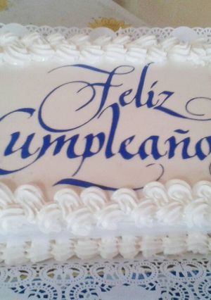 Una foto de Torta FELIZ CUMPLEAÑOS