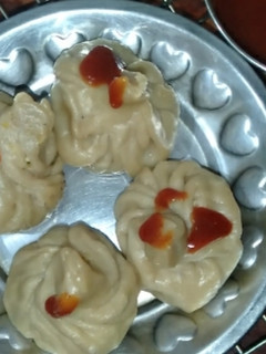 வீட் வெஜ் மோமோஸ் (Wheat veg moms recipe in tamil) செய்முறை முக்கிய புகைப்படம்
