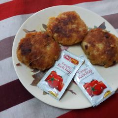 A picture of Aloo Tikki.