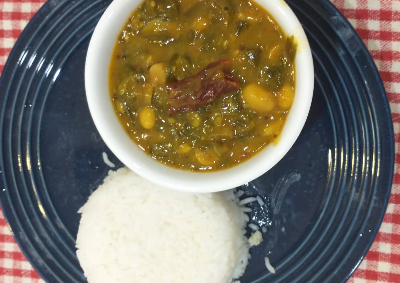 Colocasia leaves curry