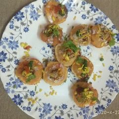 Rava puri chat A picture of Rava puri chat.