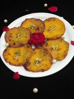 केसर रबड़ी मालपुआ (Kesar rabri malpua recipe in Hindi) रेसिपी मुख्य फोटो