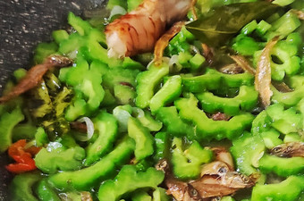 Resep Tumis Pare Teri Anti Gagal