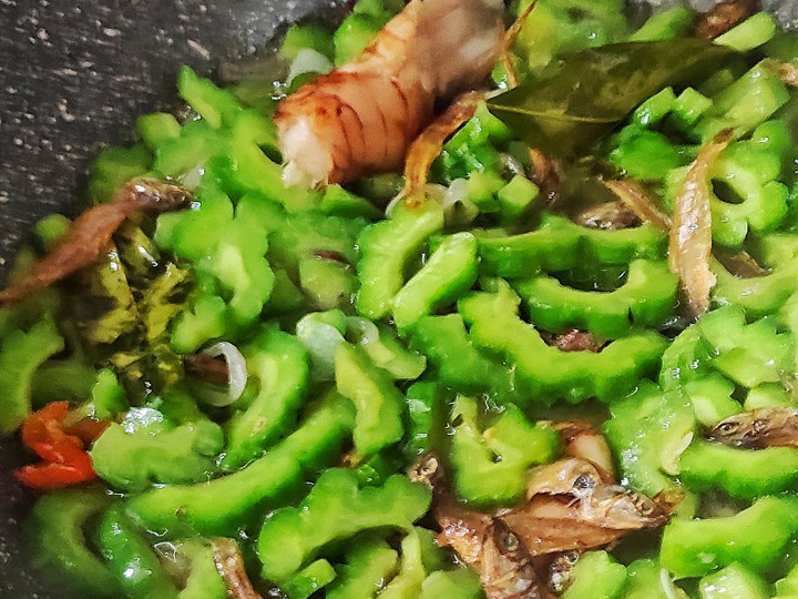 Resep Tumis Pare Teri Anti Gagal