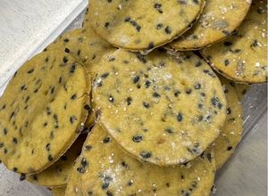 Una foto de Galletitas crackers de harina de garbanzos