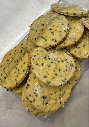 Una foto de Galletitas crackers de harina de garbanzos