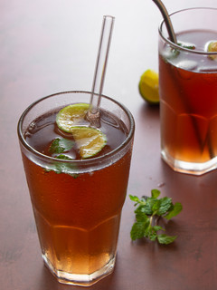 A picture of Happy Hour 5: Sparkling Vodka Cranberry.