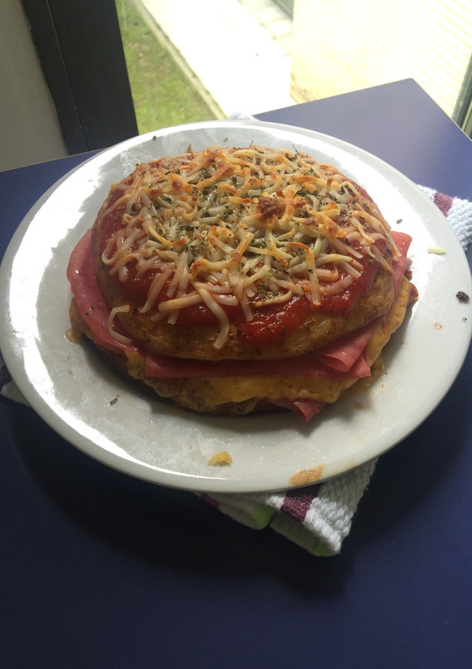 Una foto de Tortilla de patatas rellena