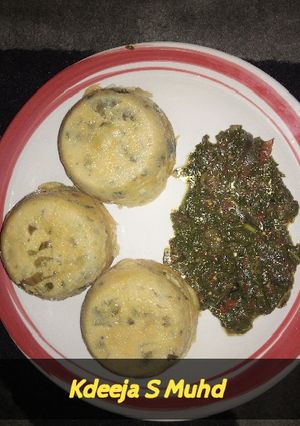 A picture of Moi Moi With Spinach Sauce.