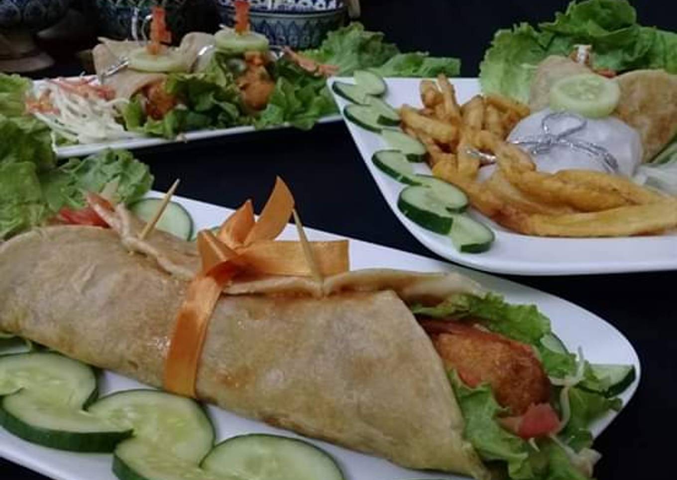 Zinger Mayo Garlic Paratha Roll