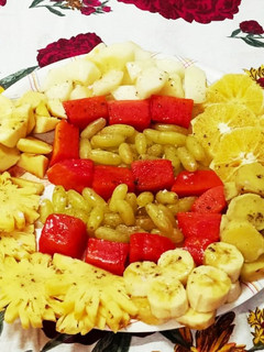 व्रत स्पेशल मिक्स फ्रूटस चाट (vrat special mix fruit chaat recipe in Hindi) रेसिपी मुख्य फोटो