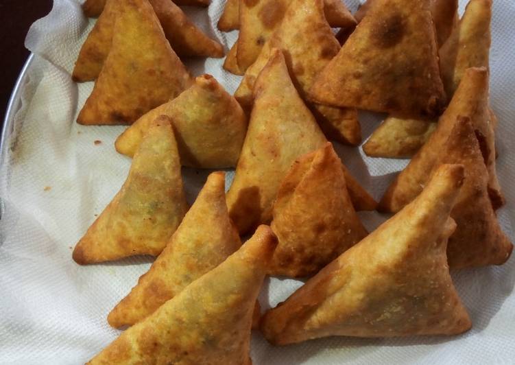 How to Prepare Super Quick Homemade Beef samosa