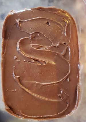 A picture of Chocolate Icing.