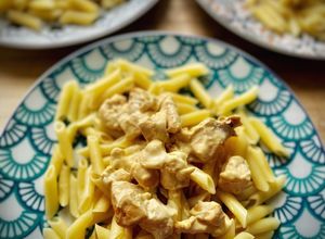 Foto principal de Pasta corta con pollo a la mostaza