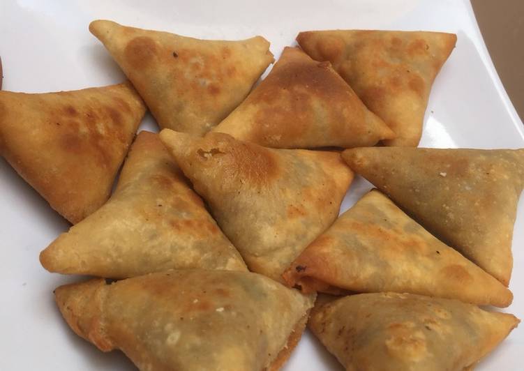 How to Make Quick Pastry samosas